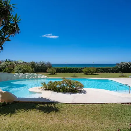 Beachfront, Sea Views, Swimming Pool, 3 Bedrooms Appartamento Marbella