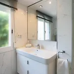 דירה Holidays & Beachfront , Sea Views,3 Bedrooms *