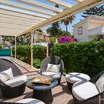 דירה Holidays & Beachfront , Sea Views,3 Bedrooms מארבלה