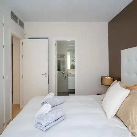 Holidays & Beachfront Neptuno Ii, Garden, Beach, Pool ,elviria ,marbella *