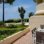 Holidays & Beachfront , Sea Views,3 Bedrooms Apartment Marbella