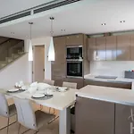 Holidays & Beachfront , Sea Views,3 Bedrooms * Marbella