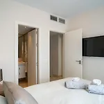 Holidays & Beachfront , Sea Views,3 Bedrooms